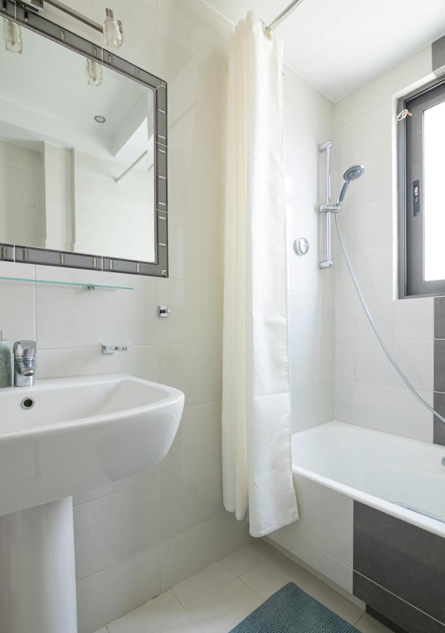 Elegant Apt 50Meters Close Acropolis Athena Bagian luar foto