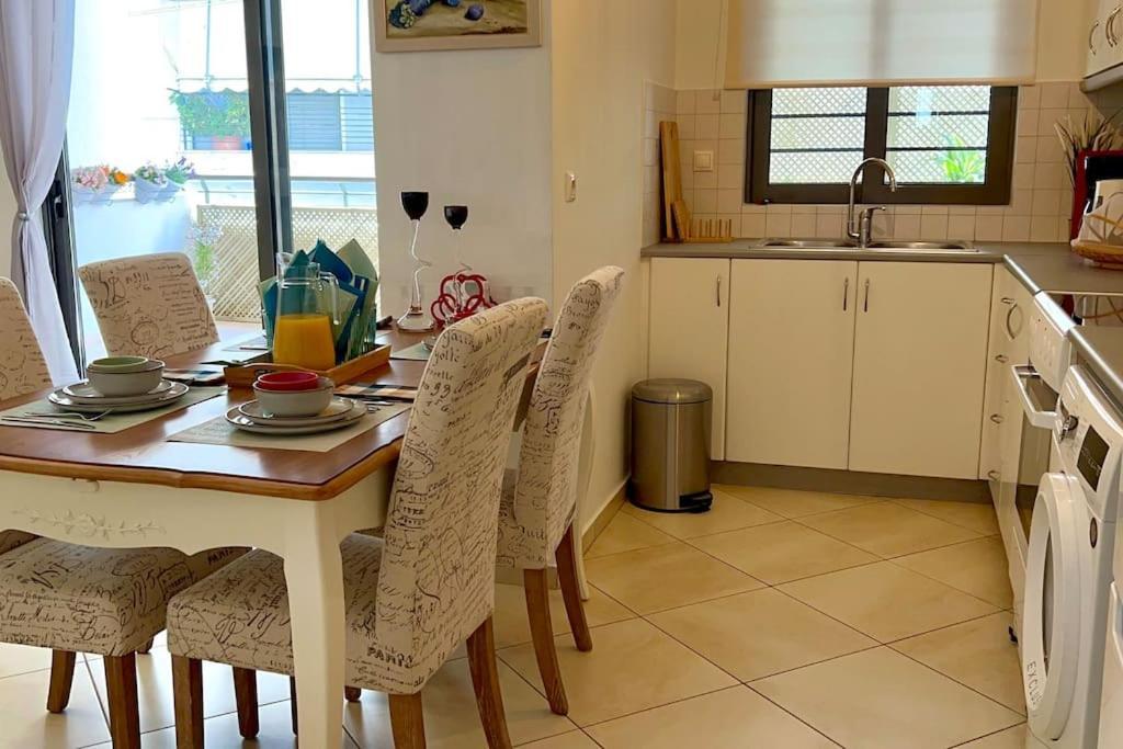 Elegant Apt 50Meters Close Acropolis Athena Bagian luar foto